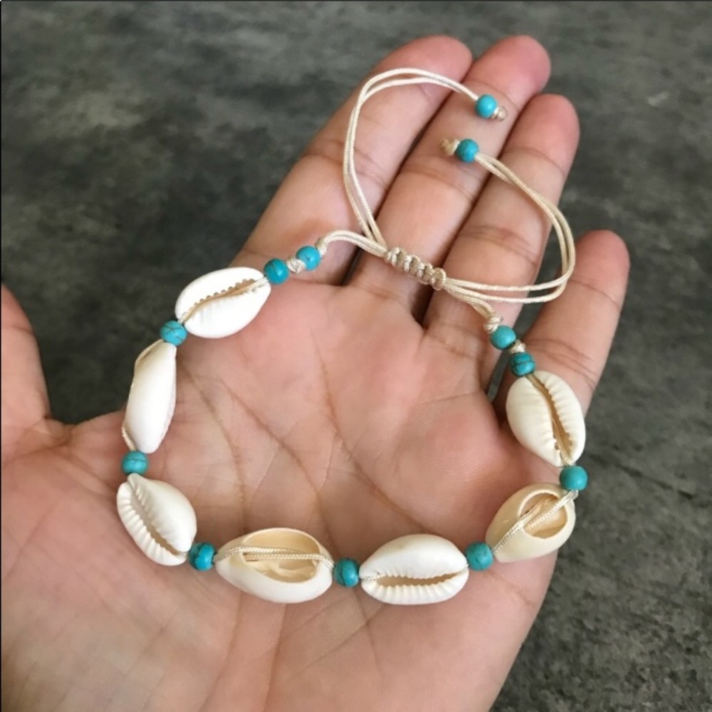 π Seashell x Howlite Anklet π - Picture 2 of 8